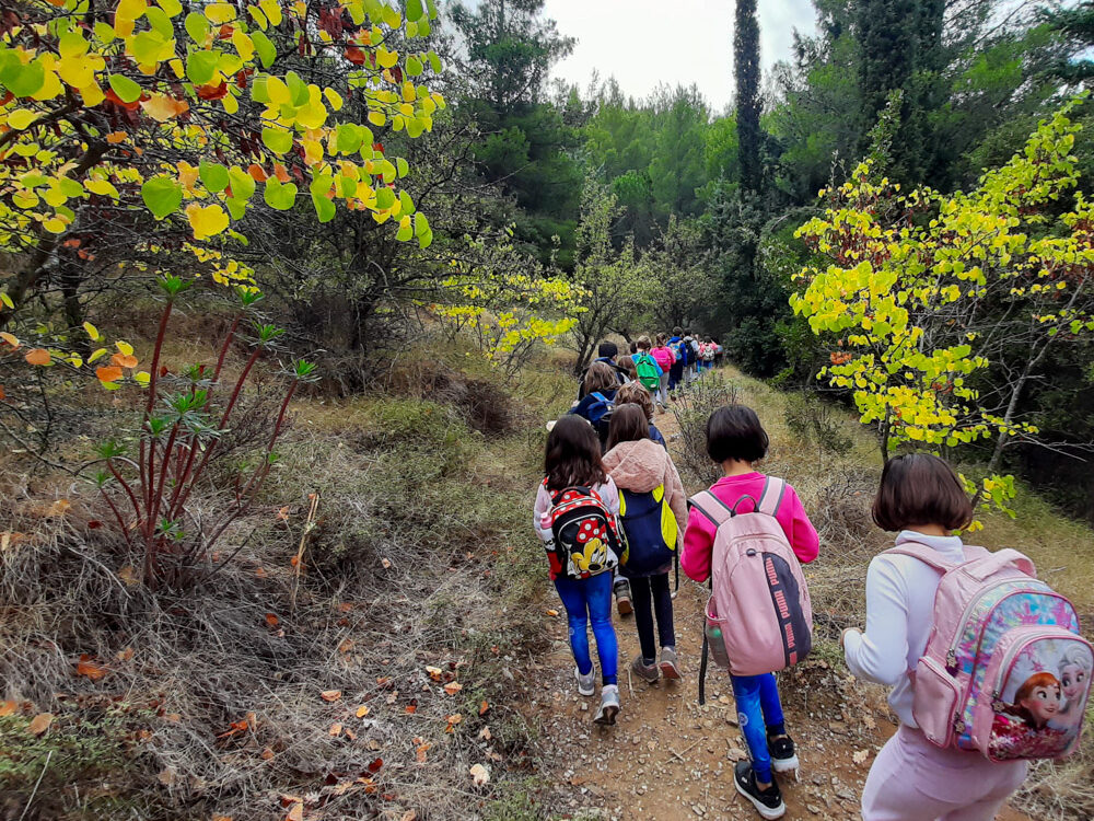 Ανοιξιάτικη πεζοπορία στον Υμηττό