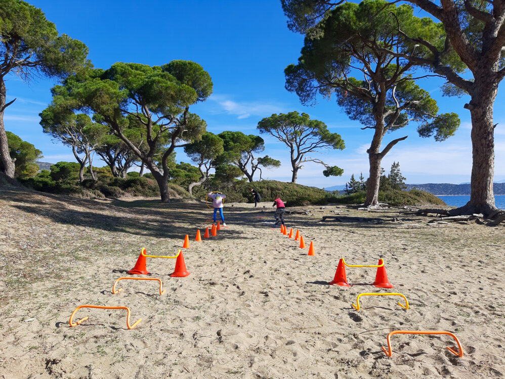 Στίβος μάχης στην παραλία