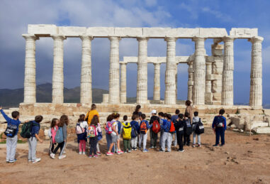 Ξενάγηση στον ναό του Ποσειδώνα